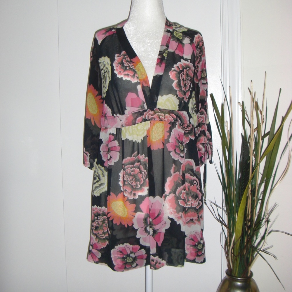 EUC CAbi beautiful tunic blouse size S